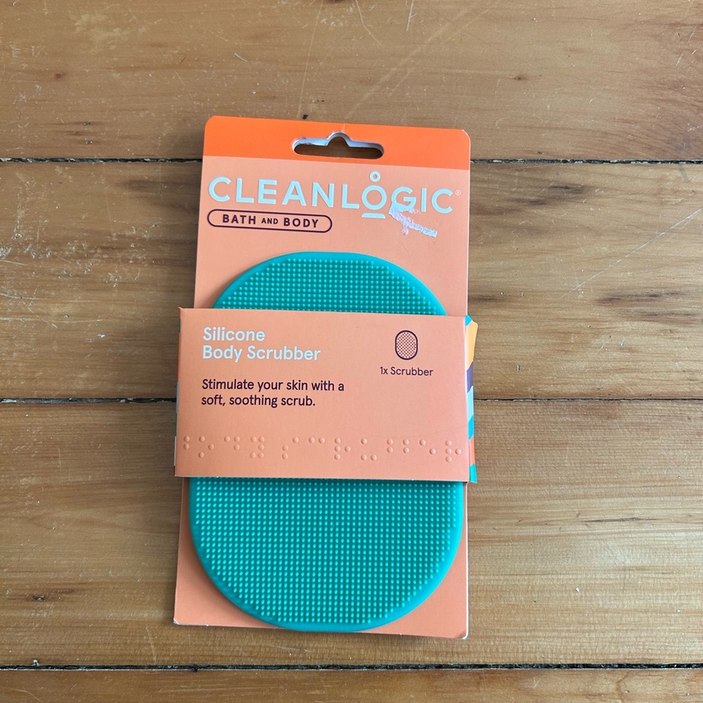 ☀️3/$25 New Cleanlogic Silicone Body Scrubber